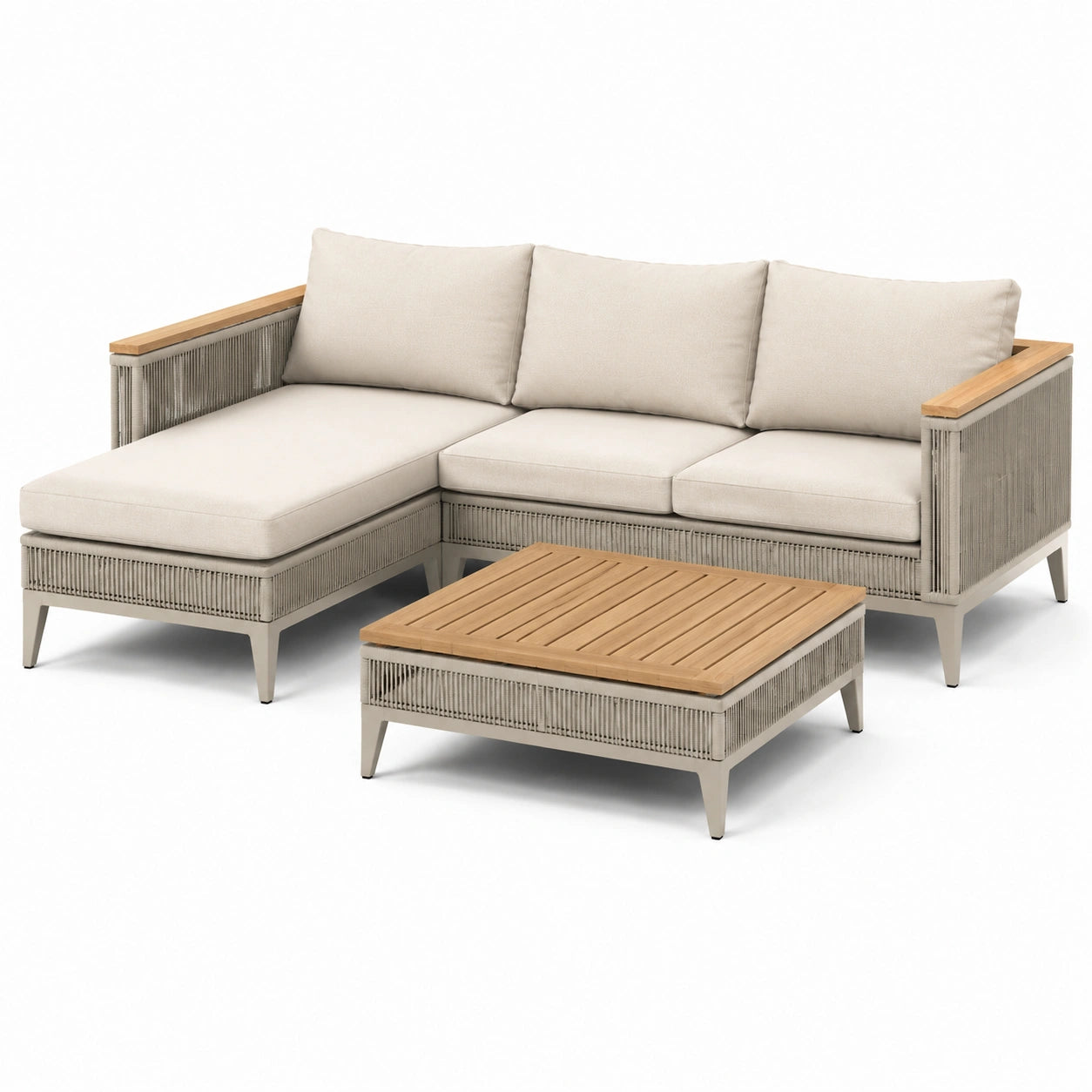 Canapé d'angle en aluminium avec table basse en bois et coussins beiges